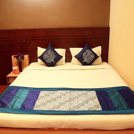 Oyo Rooms Ballygunge Hazra Law College Калькутта Экстерьер фото