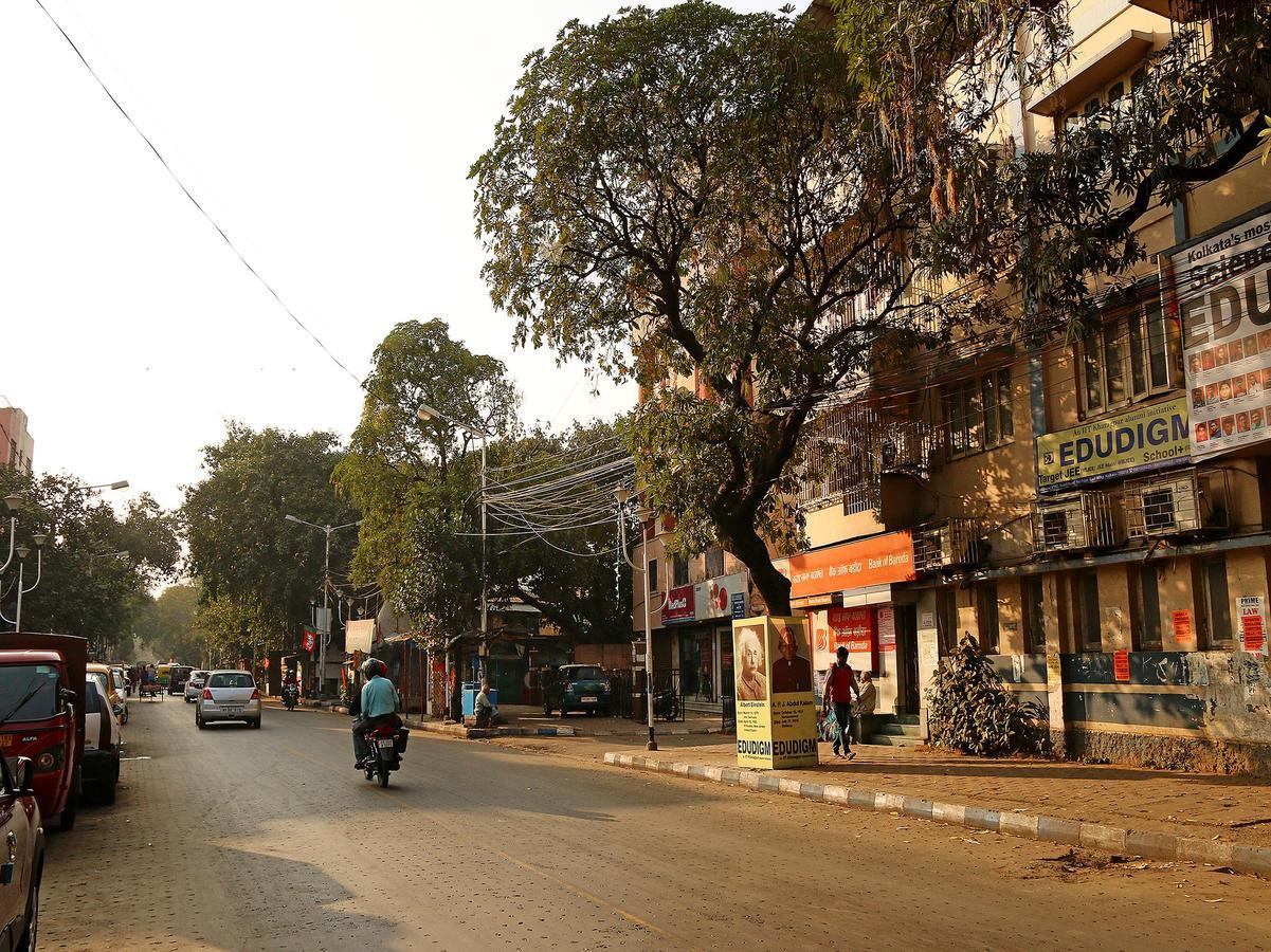 Oyo Rooms Ballygunge Hazra Law College Калькутта Экстерьер фото